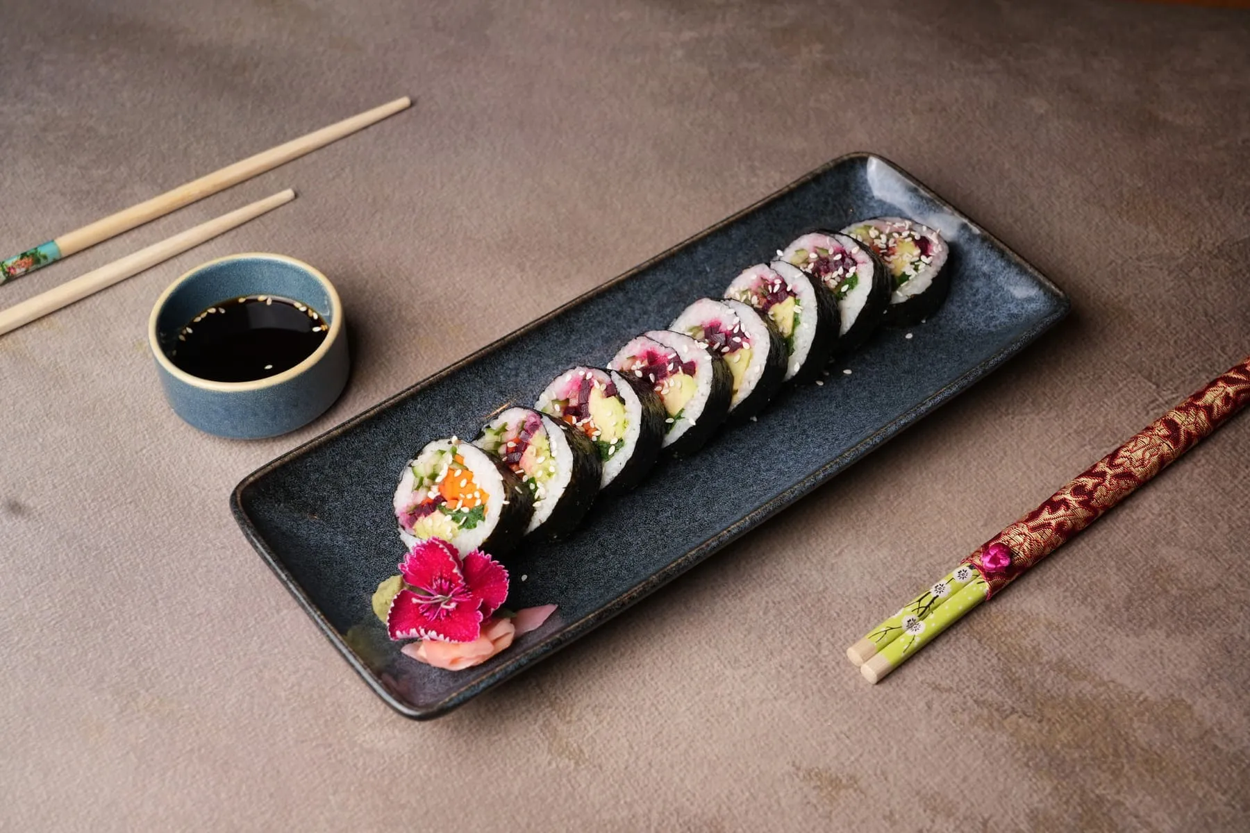 SEAFOOD Kimbap