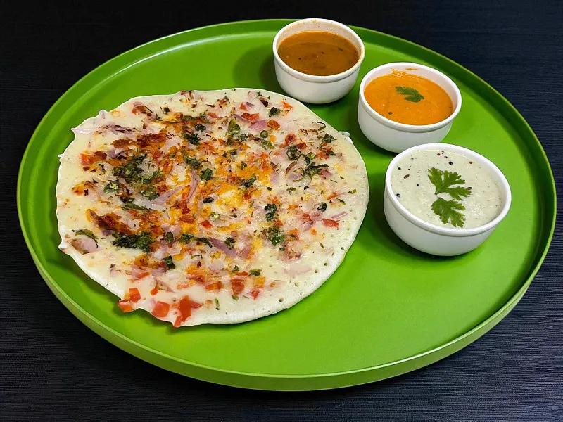 Tomato Onion Uttapam