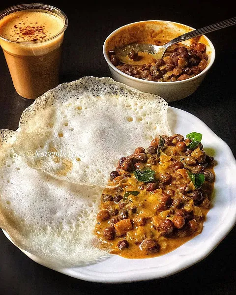 2 Appam + Kadala Curry