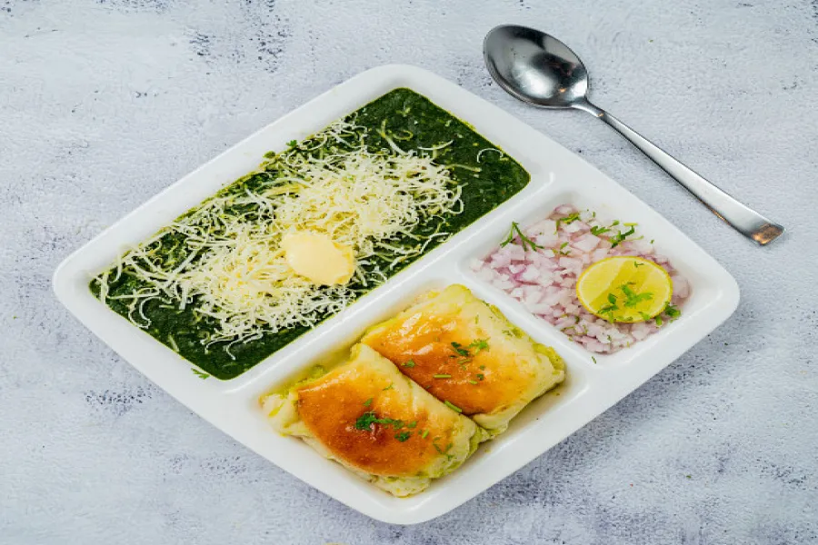 Hariyali Cheese Pav Bhaji