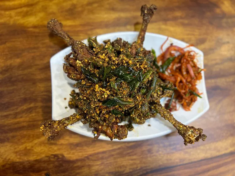 Karam Kodi Kallu (4pcs)
